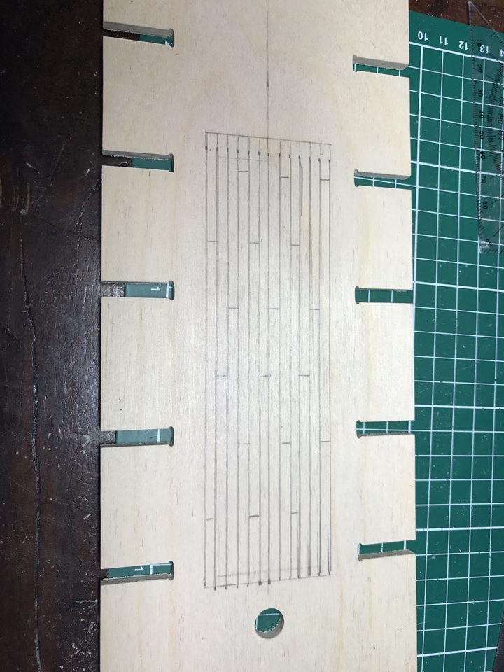 The pattern drawn on the false deck