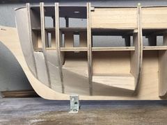 Filler blocks between the bulkheads