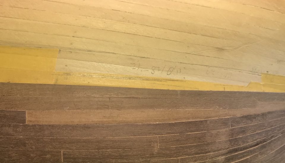 The remaining piece of tape as a template