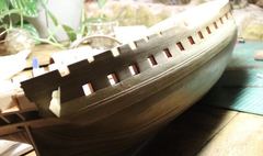 The black strake thinned down slightly: the difference in thickness is now visible