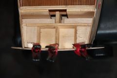 After filing, the transom fits snugly all round