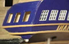 Close-up of the gallery: the imperfections aren't visible to the naked eye