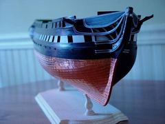 The cradle that keeps the ship level