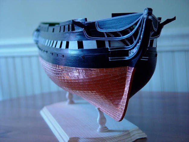 The cradle that keeps the ship level