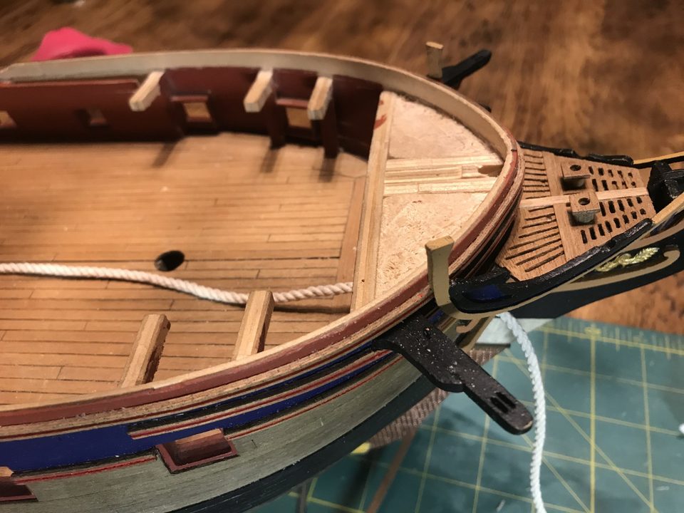 The rope supplied in the kit is right-hand laid