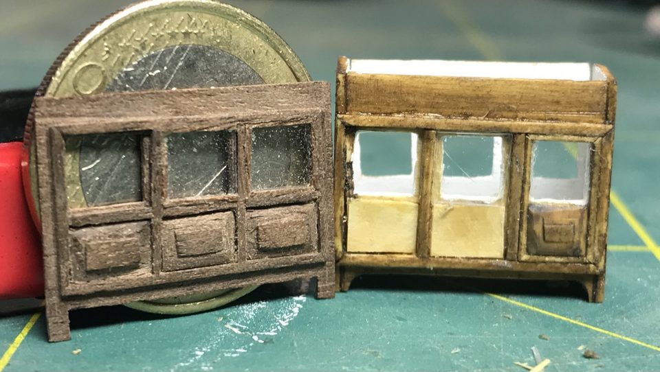 Left the walnut panel, right the new boxwood version
